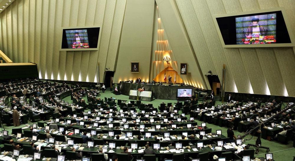 درخواست 130 نماینده مجلس از هیئت رئیسه برای بازگشت طرح صیانت به صحن علنی