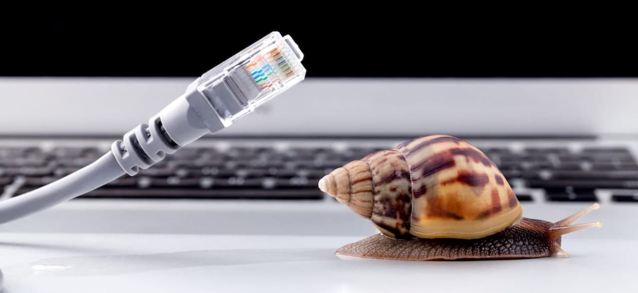 عیسی زارع پور: تقاضای زیاد کاربران باعث کندی سرعت اینترنت شده است