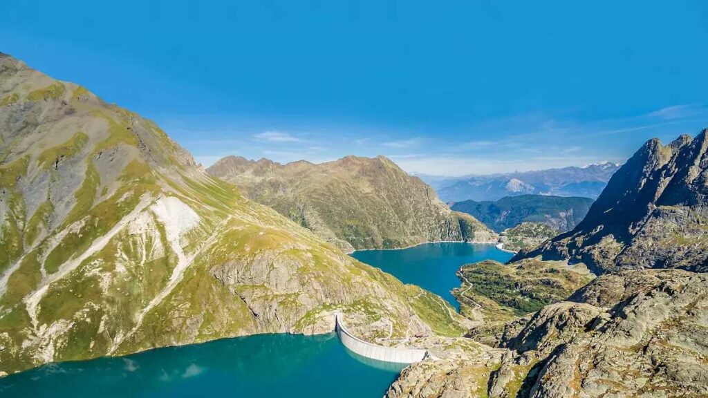 سوئیسی‌ها یک باتری بزرگ دریایی با امکان تامین برق 900 هزار خانه می‌سازند