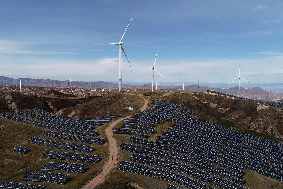 سهم انرژی‌های خورشیدی و بادی برای تولید برق در جهان به بیش از 10 درصد رسید